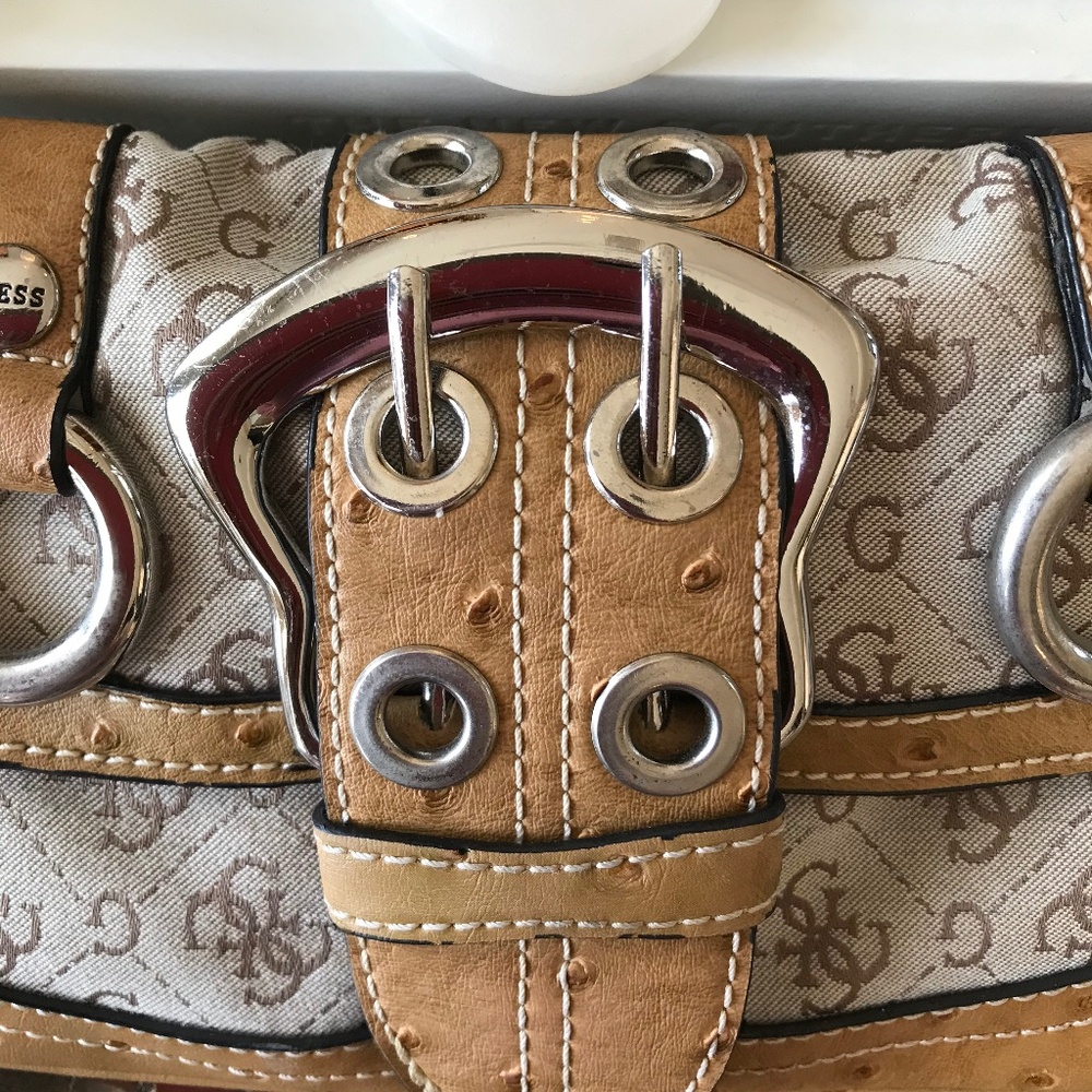 Y2K 🔥VINTAGE “IT GIRL” BIG G MINI BAGUETTE BAG WITH CHUNKY CHARMS - Picture 4 of 16